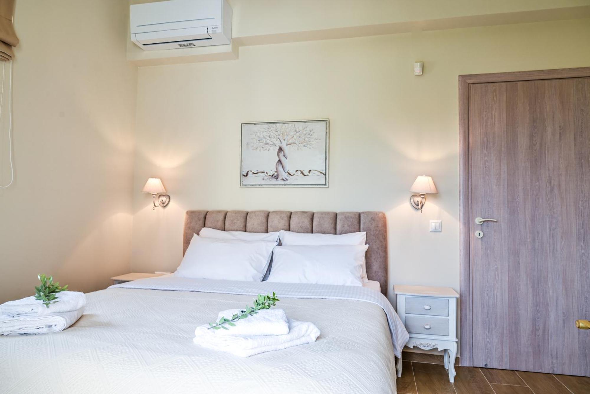 Efmar Exclusive Residences Gythio Room photo